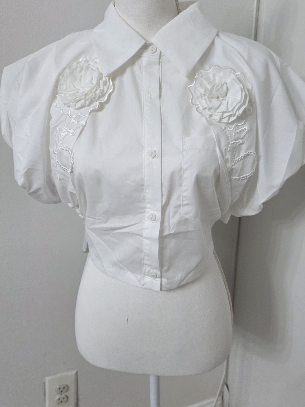 White Floral Appliqué Puff-Sleeve Button-Up Top